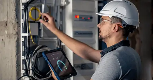 Warum qualifizierte Elektriker in der Nähe für die Sicherheit Ihres Zuhauses wichtig sind
